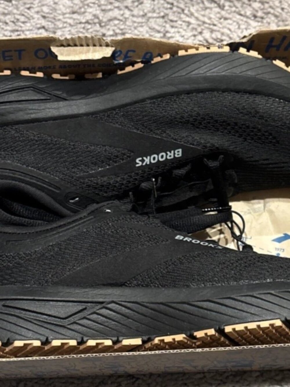 Brooks Revel 7 Women's Size 6 B Black Running Shoes Sneakers 1204241B072 New
